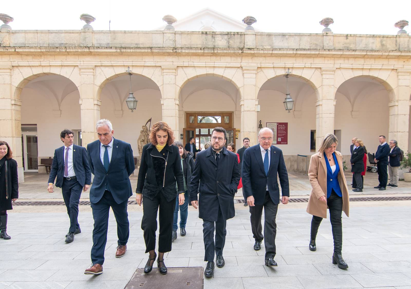 el president Aragonès, juntament amb la consellera de Justícia, Drets i Memòria, Gemma Ubasart i l'alcalde de Reus, Carles Pellicer, ha visitat les tasques d’exhumació del cos del militant antifranquista Cipriano Martos